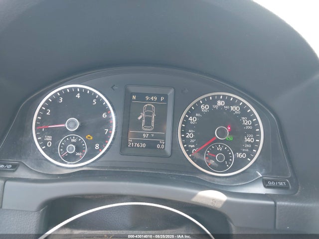 WVGAV7AX5FW611282 Volkswagen Tiguan