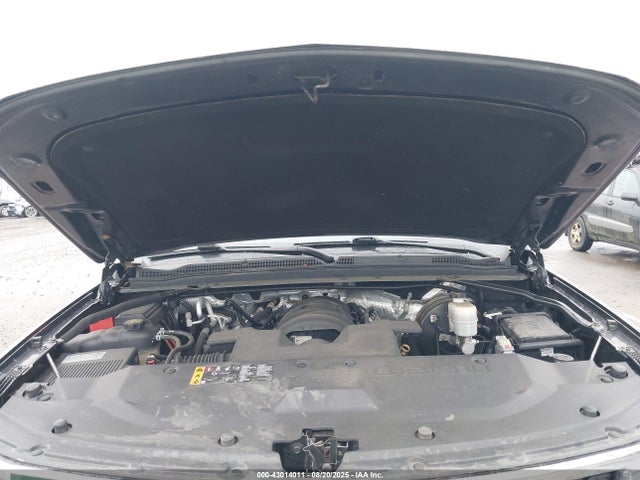 2018 Chevrolet Suburban Lt მანქანა იყიდება აუქციონზე, vin: 1GNSKHKC3JR162394, აუქციონის ნომერი: 43014011