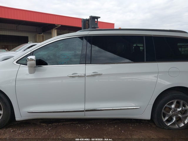 2C4RC1GG0JR185438 Chrysler Pacifica