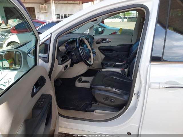 2C4RC1GG0JR185438 Chrysler Pacifica