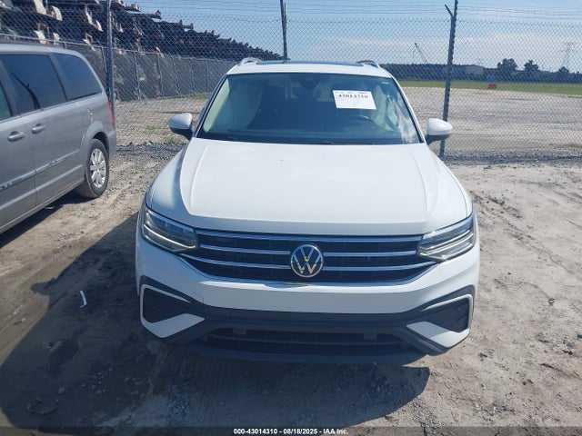 3VV3B7AX4NM008412 Volkswagen Tiguan