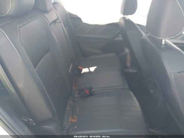 3VV3B7AX4NM008412 Volkswagen Tiguan