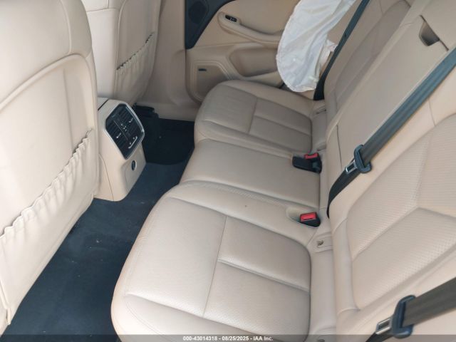 2018 PORSCHE MACAN WP1AA2A51JLB13607 Photo 7