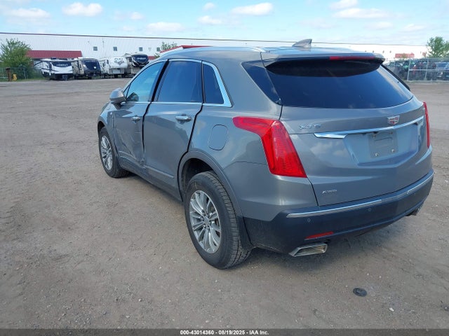 2019 CADILLAC XT5 1GYKNDRS1KZ119707 Photo 2