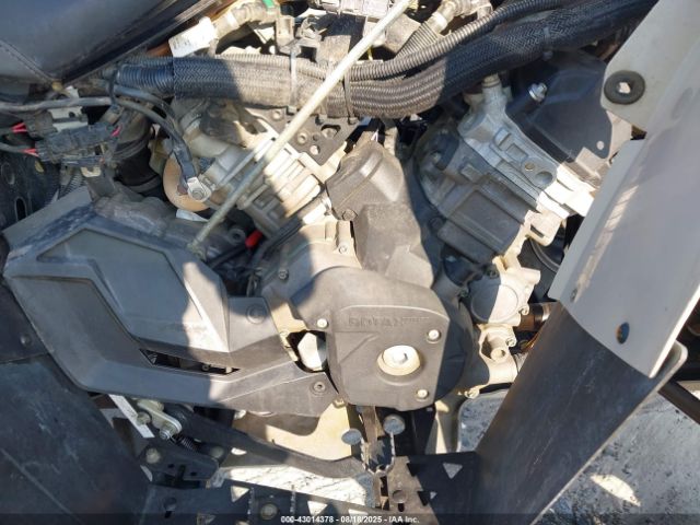 2022 CAN-AM RENEGADE 3JBMWAX4XNJ001633 Photo 7