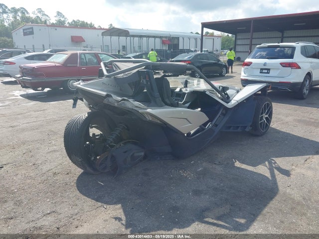 Polaris Slingshot 2016 57XAAPFA0G7115541 Image 4