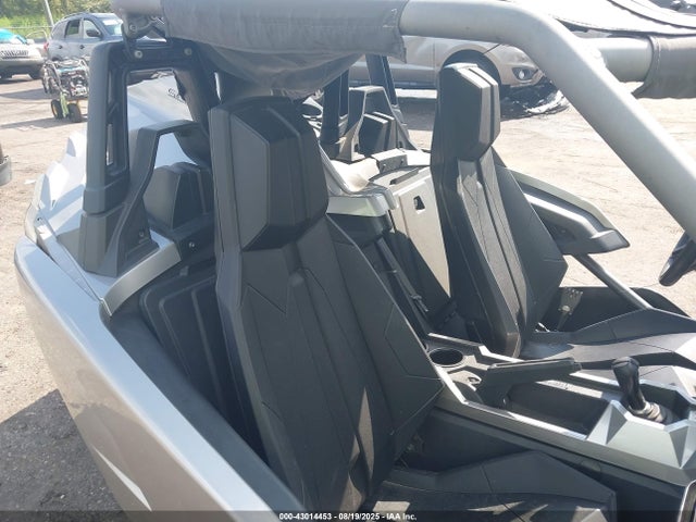 Polaris Slingshot 2016 57XAAPFA0G7115541 Image 8
