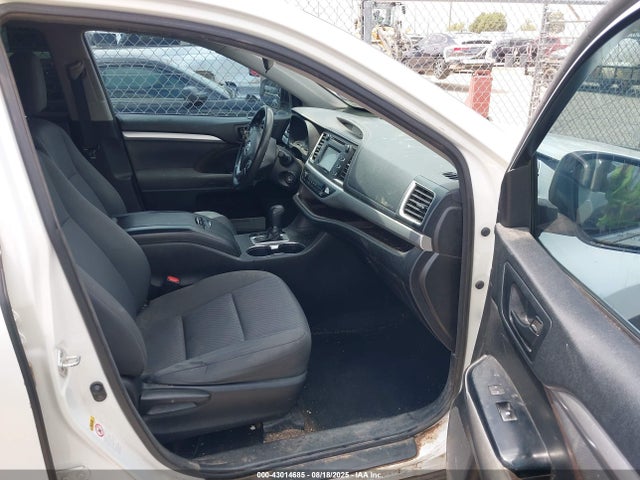 5TDZARFH3HS032360 Toyota 1ar-fe