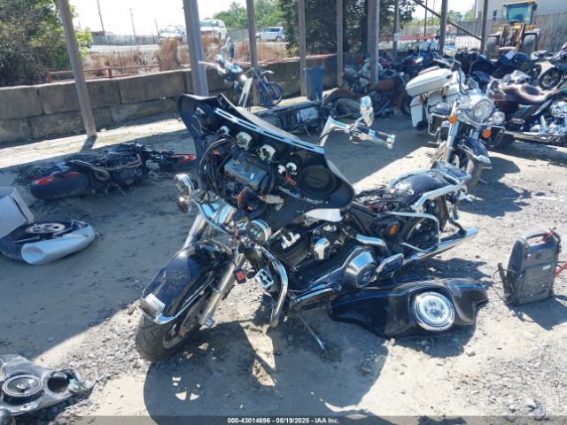 2006 HARLEY-DAVIDSON FLHTCUI 1HD1FLW186Y669355 Photo 1