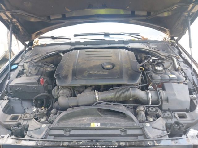 2017 JAGUAR XE SAJAD4BN2HA952417 Photo 9