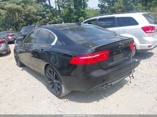 2017 JAGUAR XE SAJAD4BN2HA952417 Photo 2