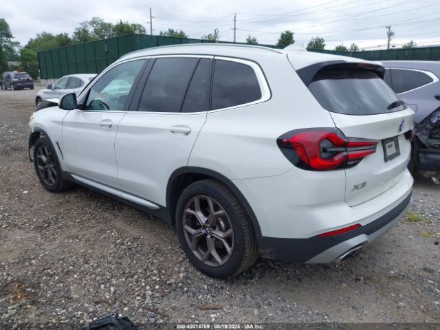 2022 BMW X3 5UX53DP04N9J21058 Photo 2