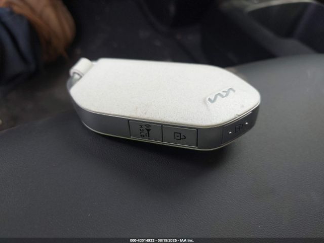 2025 KIA EV6 5XYC3DJC0SG002493 Photo 10