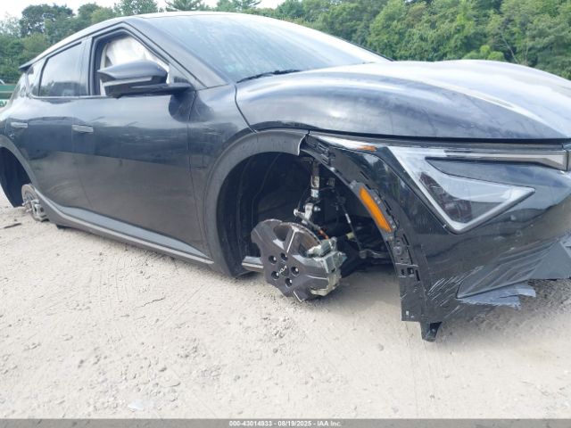 2025 KIA EV6 5XYC3DJC0SG002493 Photo 5