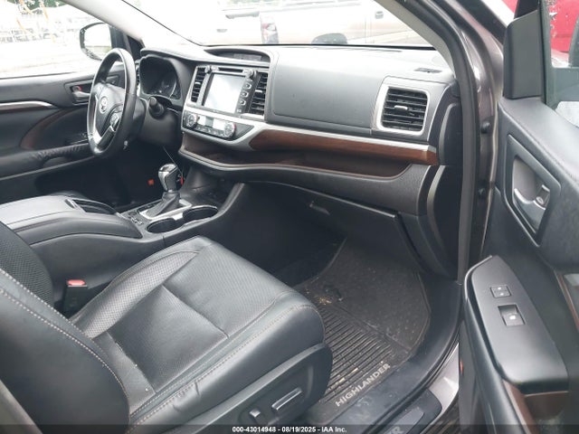 Toyota 2gr-fe 2015 5TDYKRFH6FS046677 Image 5