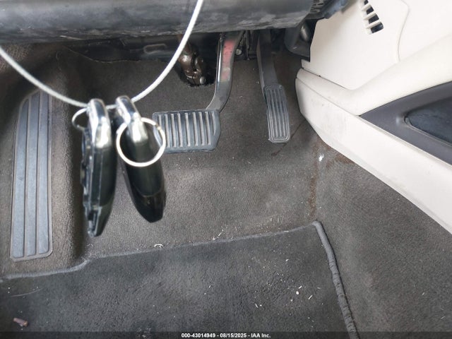 3LN6L2LU3FR601094 Lincoln 2015