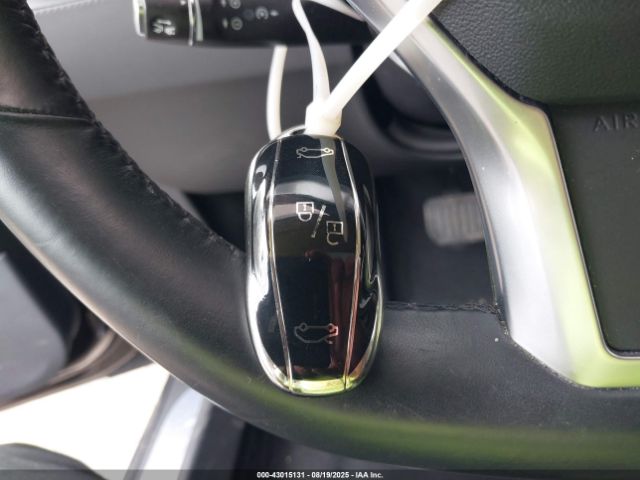 2015 TESLA MODEL S 5YJSA1H14FFP78661 Photo 10