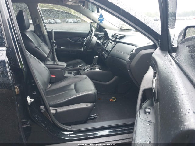 JN8AT2MV5HW278404 Nissan Rogue