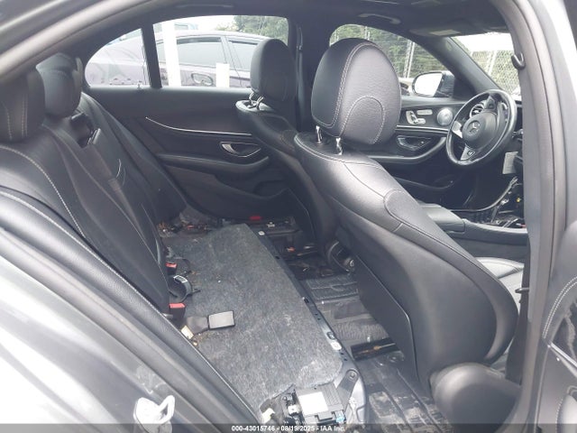 43015746 :رقم المزاد ، WDDZF4KB2HA142812 vin ، 2017 Mercedes-benz E 300 4matic مزاد بيع