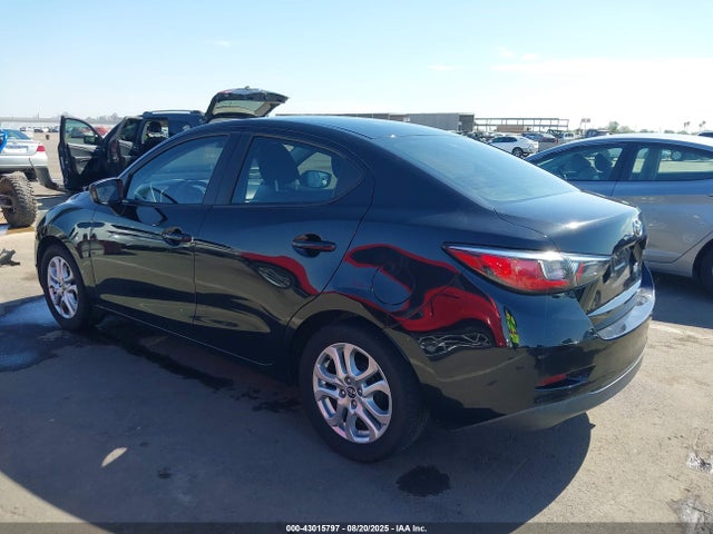 3MYDLBYV0JY315779 Toyota p5v