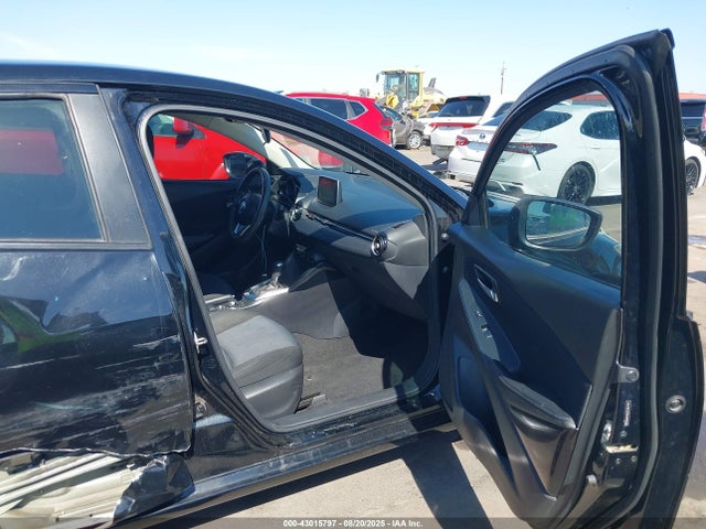 3MYDLBYV0JY315779 Toyota p5v