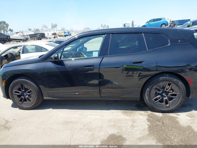 WB523CF05SCS12530 BMW Ix