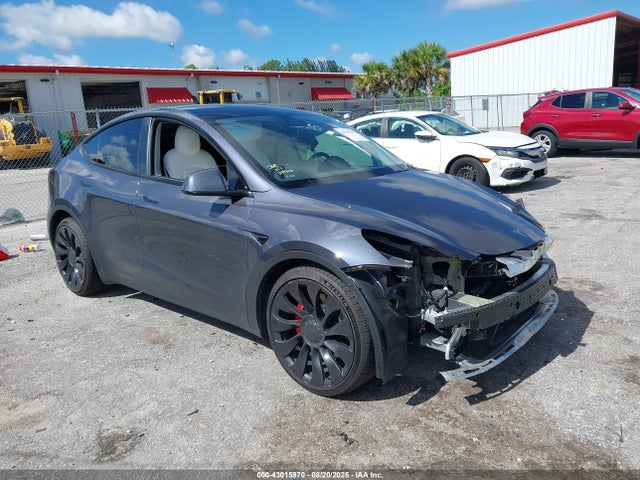 2022 TESLA MODEL Y 7SAYGDEF3NF326194 Photo 0