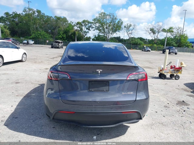 7SAYGDEF3NF326194 Tesla Model Y
