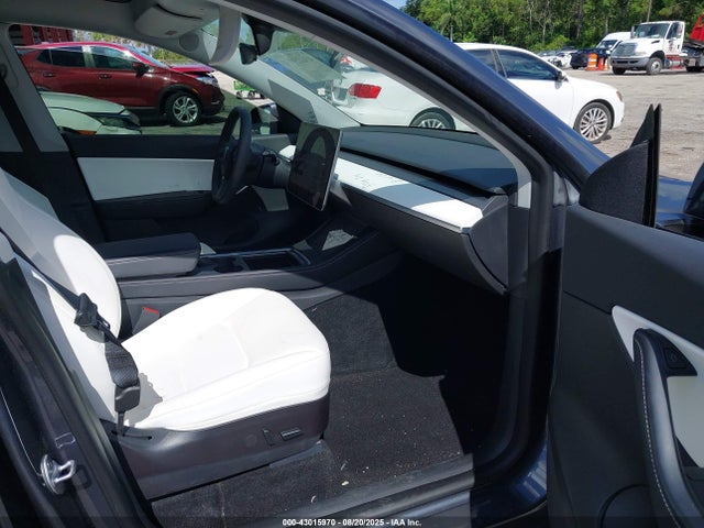 2022 TESLA MODEL Y 7SAYGDEF3NF326194 Photo 4