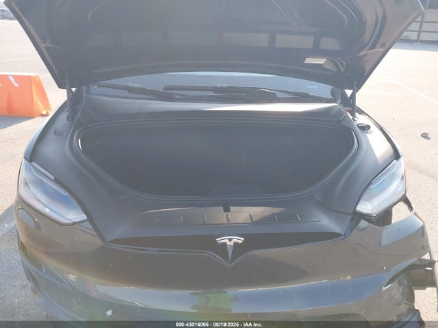 2024 TESLA MODEL X 7SAXCBE51RF439053 Photo 9