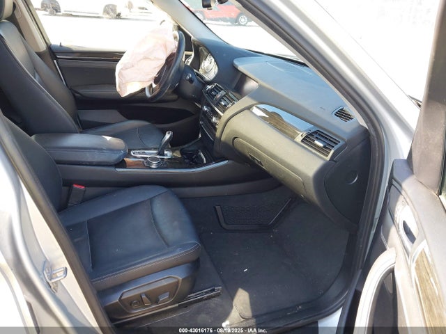 5UXWX9C54G0D70977 BMW X3