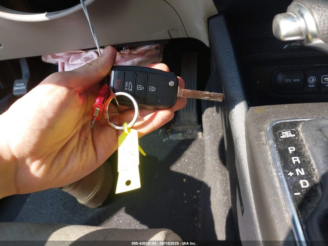 Продажа на аукционе авто 2016 Kia Optima Lx, vin: 5XXGT4L30GG099737, номер лота: 43016185