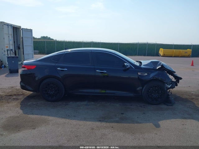 Продажа на аукционе авто 2016 Kia Optima Lx, vin: 5XXGT4L30GG099737, номер лота: 43016185