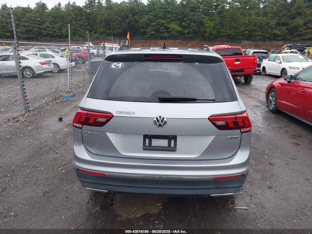 3VV2B7AXXMM106421 Volkswagen Tiguan