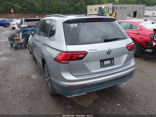 3VV2B7AXXMM106421 Volkswagen Tiguan