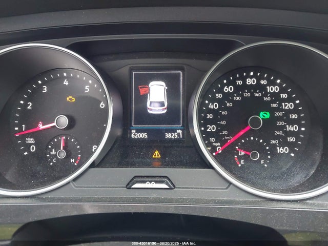 3VV2B7AXXMM106421 Volkswagen Tiguan