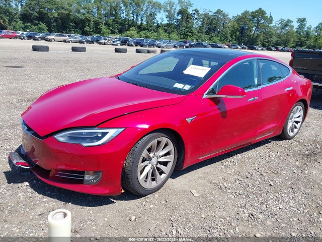 2018 TESLA MODEL S 5YJSA1E2XJF260074 Photo 1