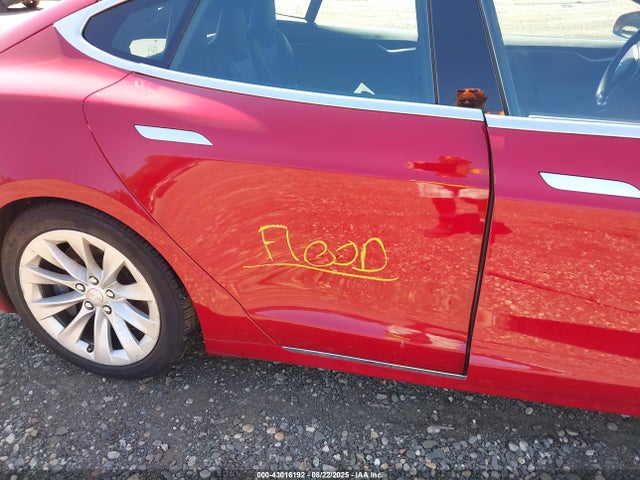 2018 TESLA MODEL S 5YJSA1E2XJF260074 Photo 5