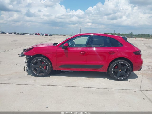 Porsche Macan 2018 WP1AG2A52JLB63348 Image 14