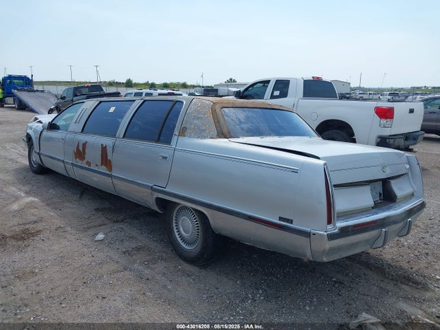 1995 CADILLAC FLEETWOOD 1G6DW52P7SR708299 Photo 2