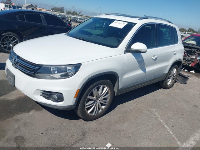 Volkswagen Tiguan 2014 WVGAV3AX2EW623008 Image 2