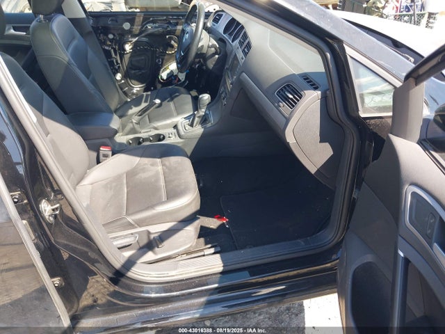 3VW217AU8HM027954 Volkswagen 1.8 tsi