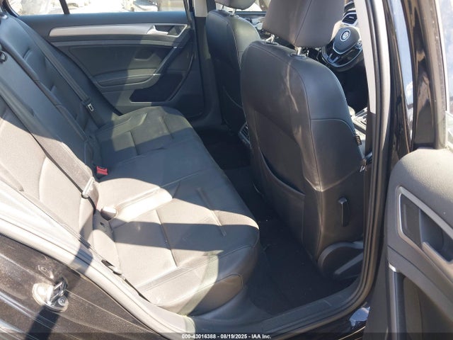 3VW217AU8HM027954 Volkswagen 1.8 tsi