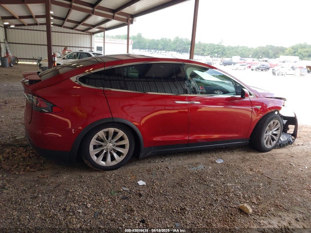 Tesla MODEL X 2016 5YJXCBE29GF013028 Image 14