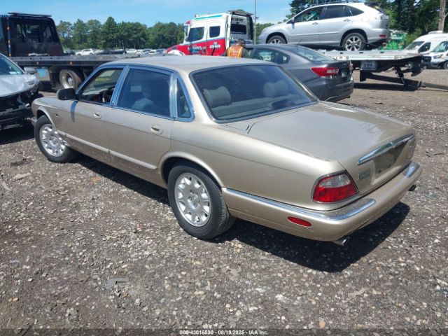 2000 JAGUAR XJ8 SAJDA14C2YLF10079 Photo 2