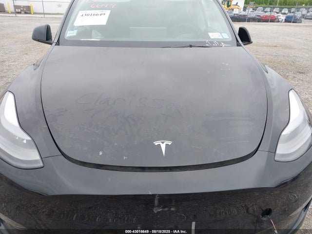 2023 TESLA MODEL Y 7SAYGDEE8PA171469 Photo 9