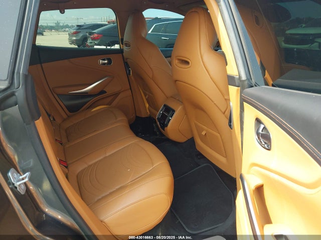 Aston Martin 177950 2023 SD7VUJAW2PTV06537 Image 8