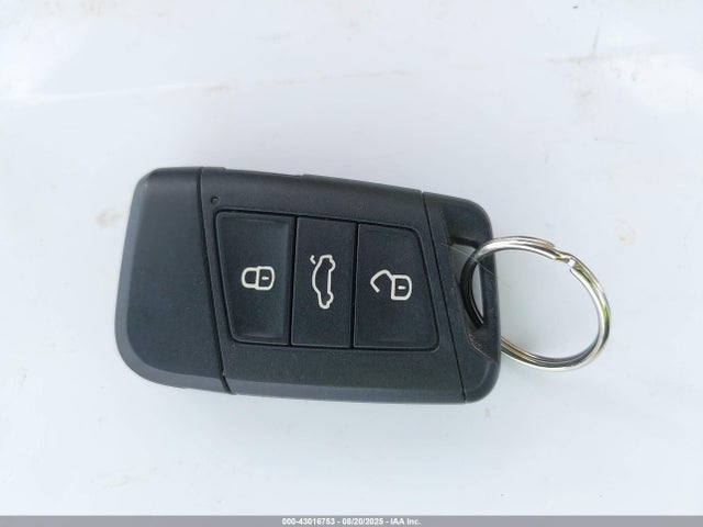 Volkswagen fsi 2019 1V2DR2CA4KC521424 Image 11