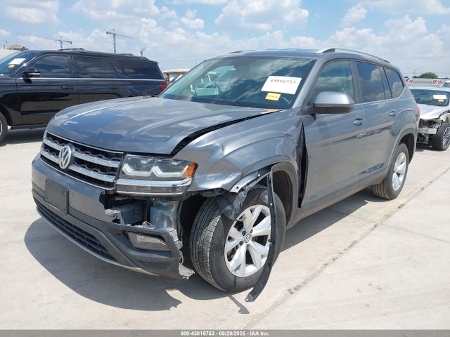 Volkswagen fsi 2019 1V2DR2CA4KC521424 Image 2