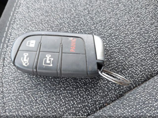 2022 RAM PROMASTER 1500 3C6LRVAG8NE118783 Photo 10